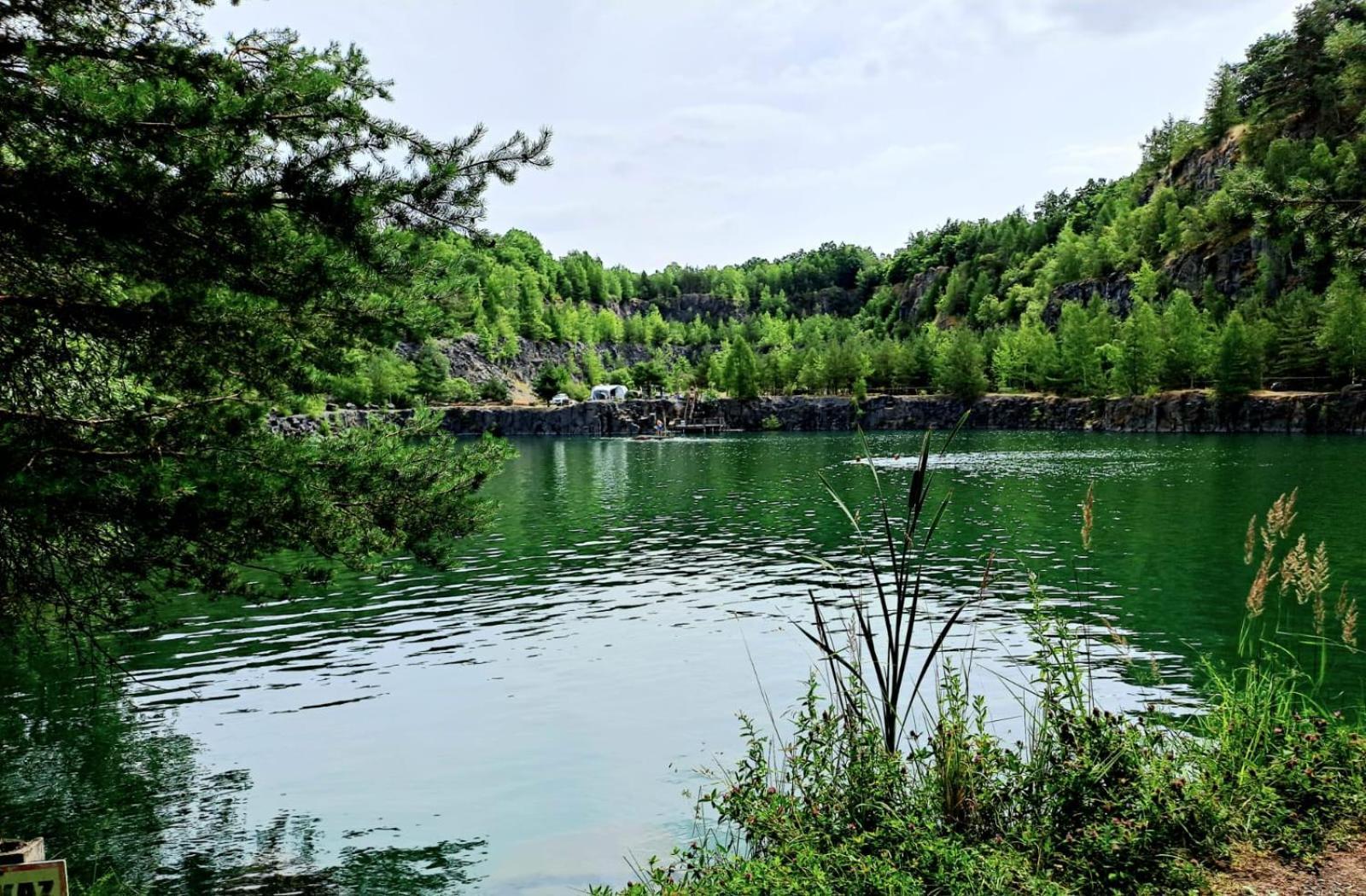 Готель Penzion U Jezera Константінови-Лазнє Екстер'єр фото
